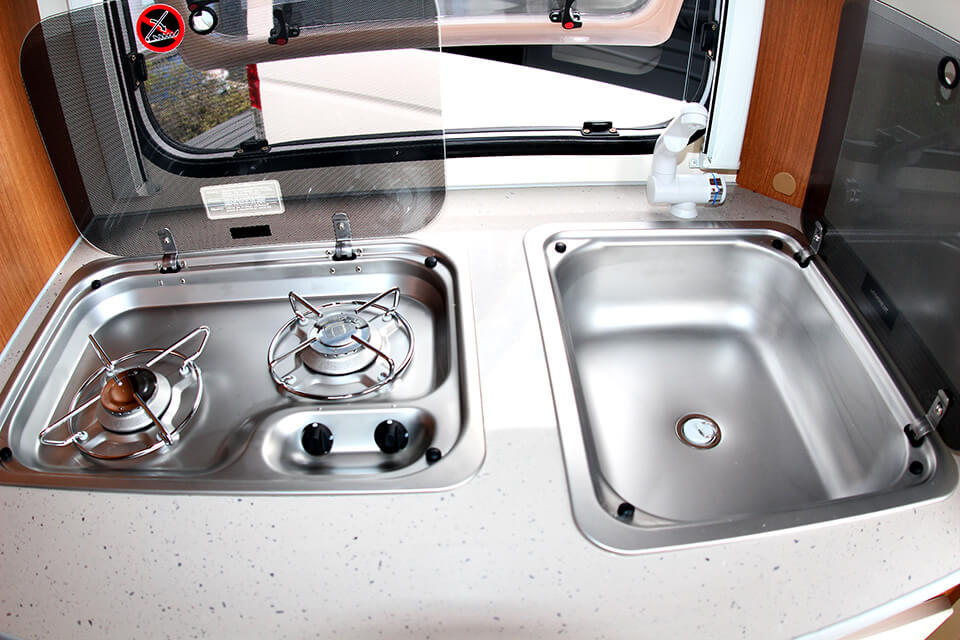 ガラスカバー付シンク&コンロ