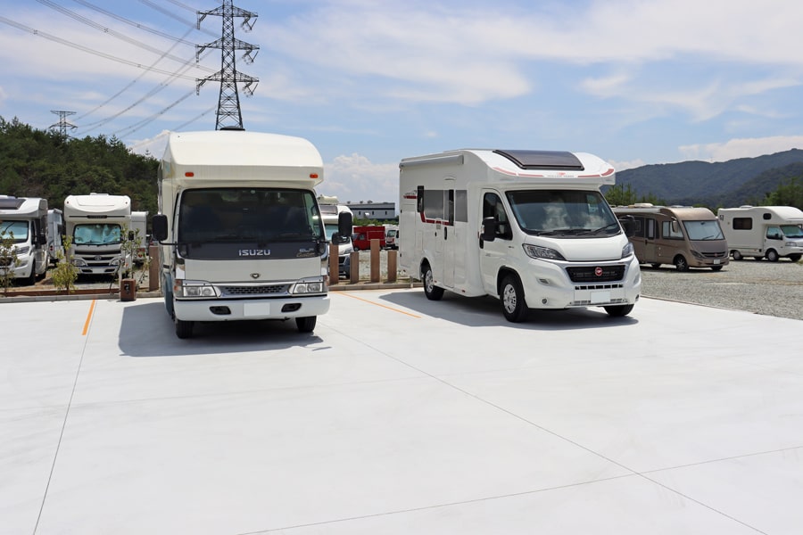 キャンピングタウン神戸西宮 洗車場