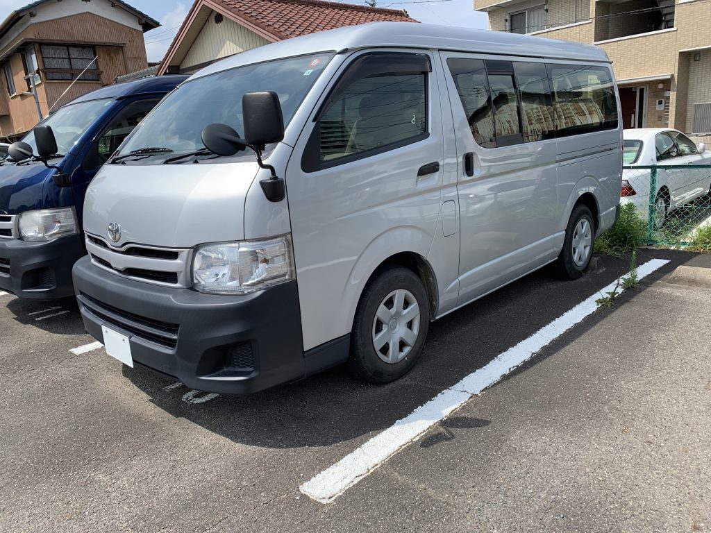 ハイエースとはどんな車?