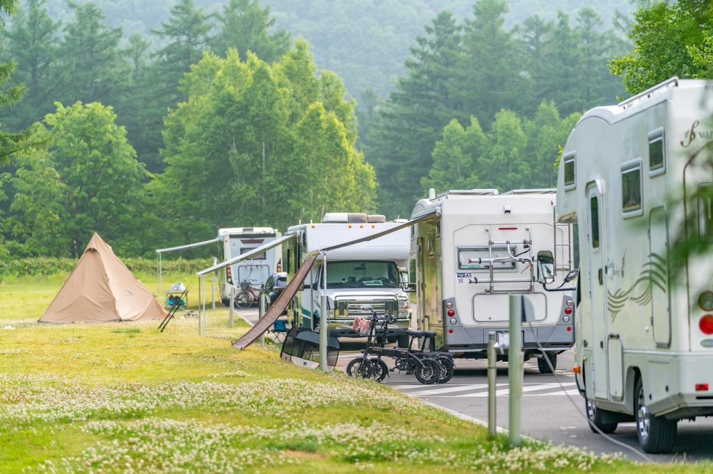 キャンピングカーで日本一周！宿泊場所は？