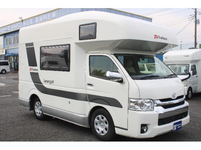 ハイエースベースのキャンピングカーもおすすめ