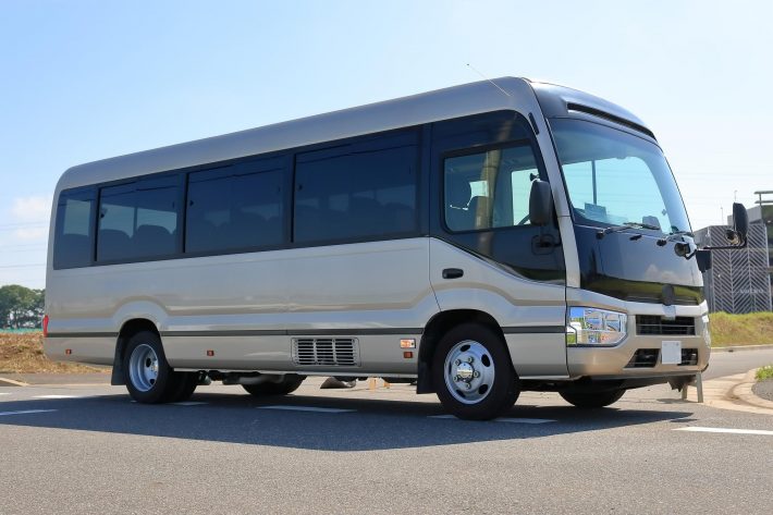 トヨタ コースターキャンピングカーの買取相場と高価買取のポイントを解説