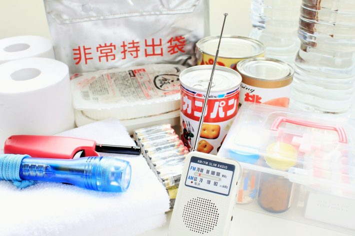 災害時に役立つキャンピングカーの装備とは？電源・水・食料の確保方法