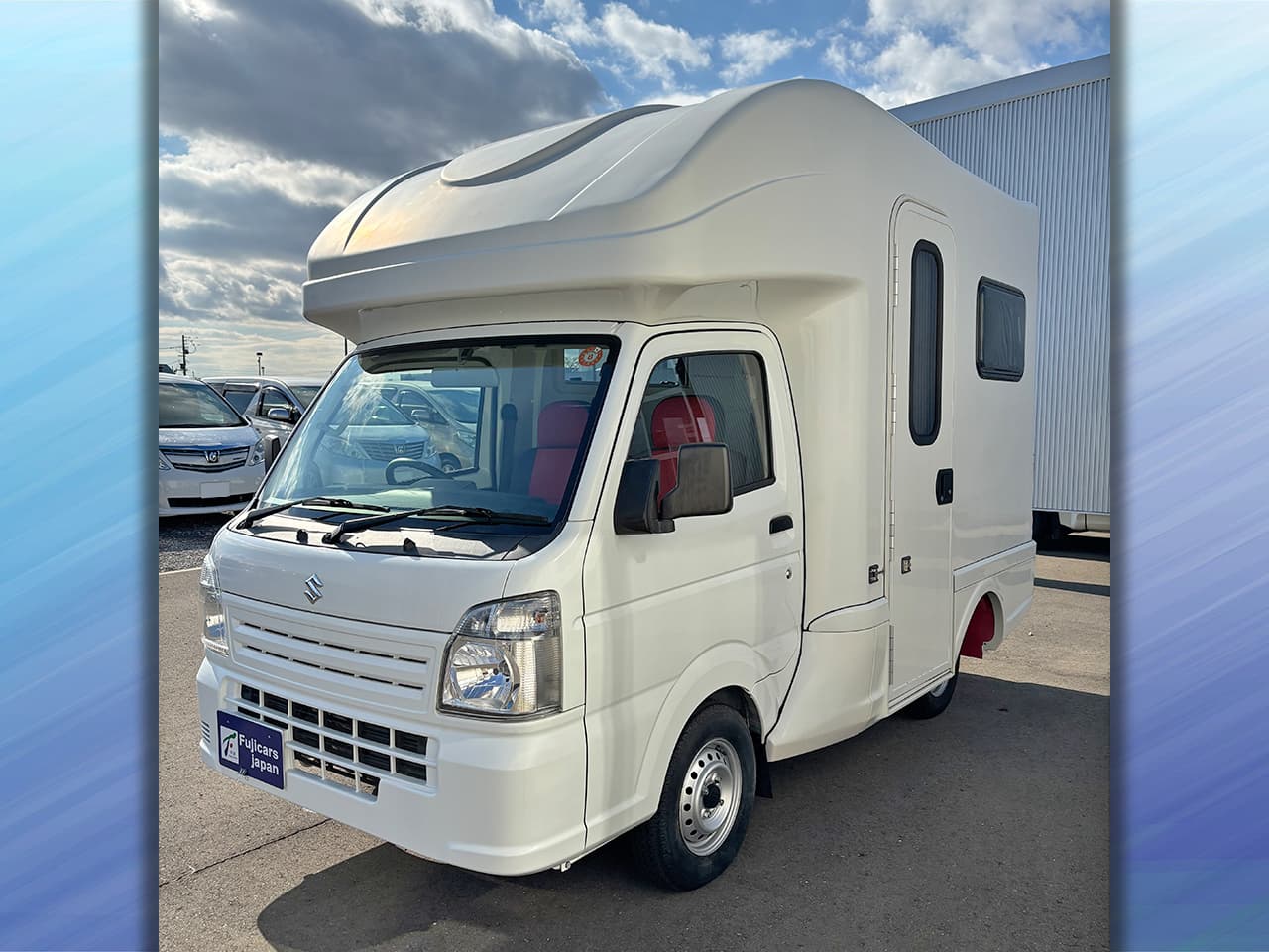 千歳レンタルステーション(北海道)取り扱いレンタルキャンピングカー キャンパーワイド 画像