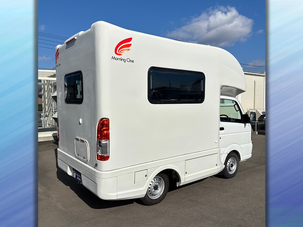 千歳レンタルステーション(北海道)取り扱いレンタルキャンピングカー キャンパーワイド 画像