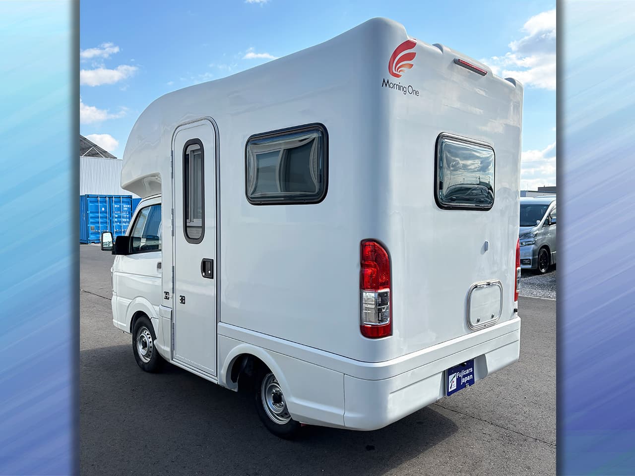 千歳レンタルステーション(北海道)取り扱いレンタルキャンピングカー キャンパーワイド 画像