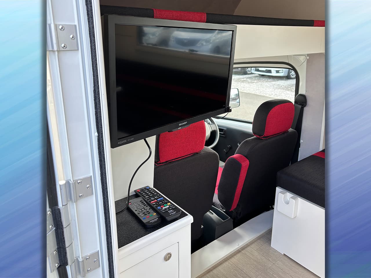 千歳レンタルステーション(北海道)取り扱いレンタルキャンピングカー キャンパーワイド 画像