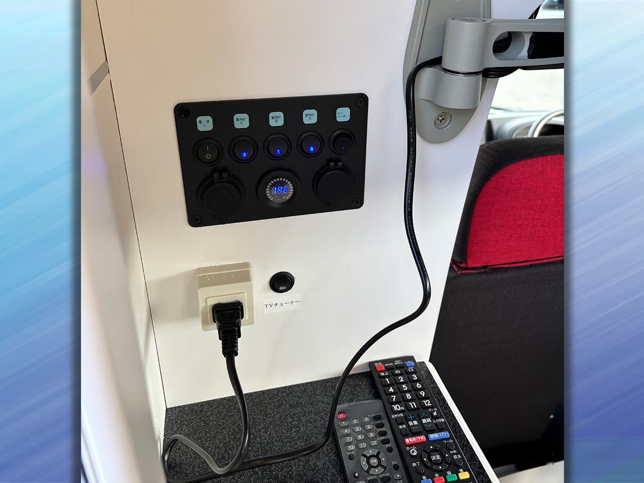 千歳レンタルステーション(北海道)取り扱いレンタルキャンピングカー キャンパーワイド 画像