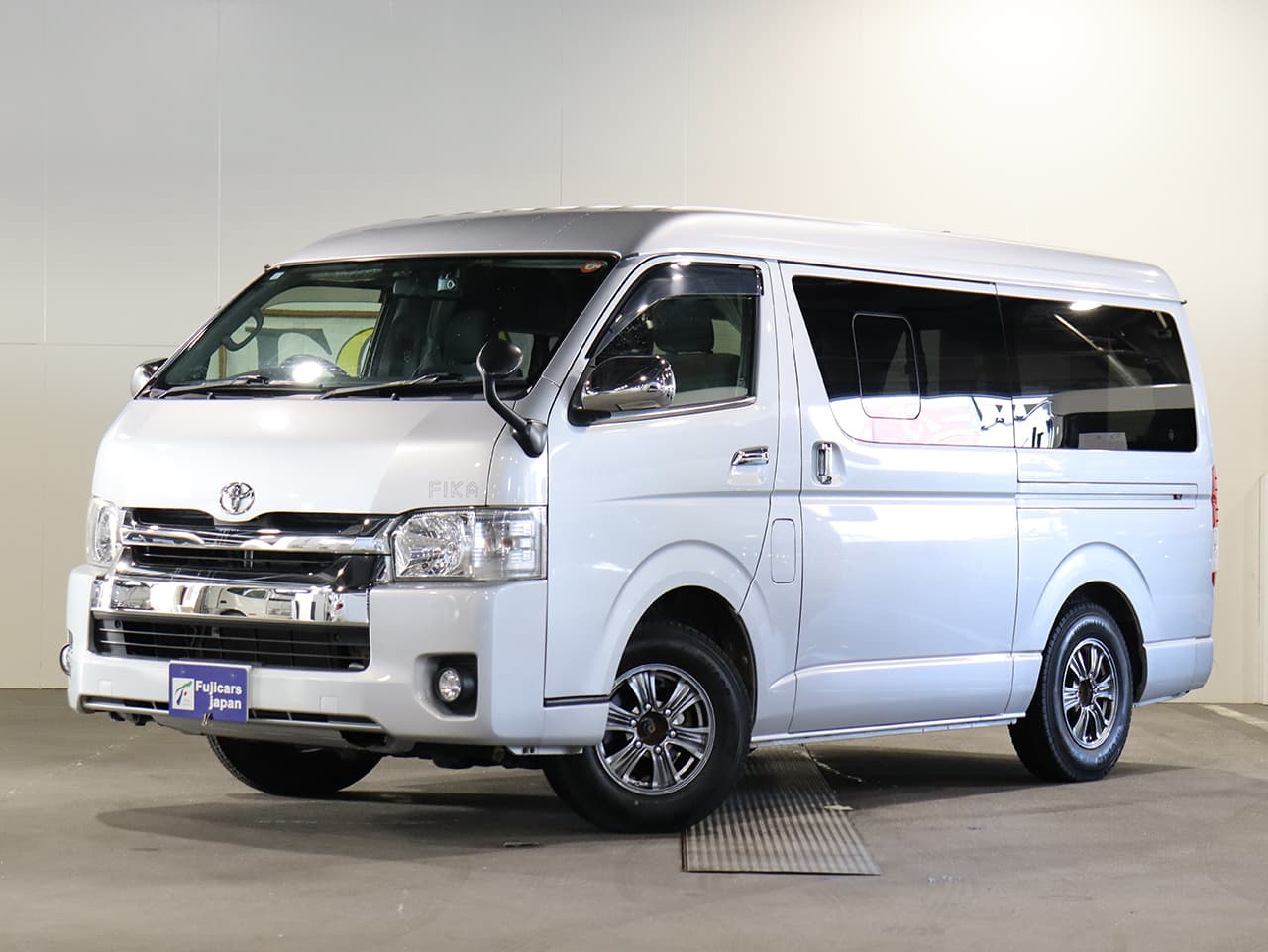 千歳レンタルステーション フォックス FIKA