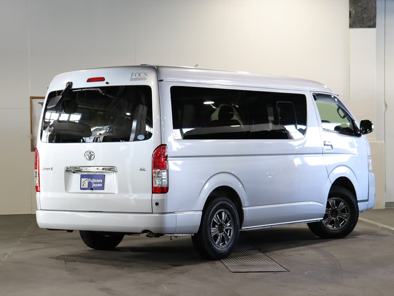 千歳レンタルステーション(北海道)取り扱いレンタルキャンピングカー フォックス FIKA 画像