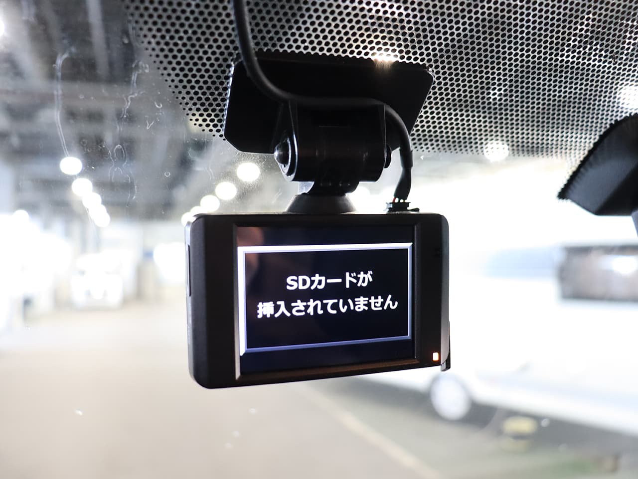 千歳レンタルステーション(北海道)取り扱いレンタルキャンピングカー フォックス FIKA 画像