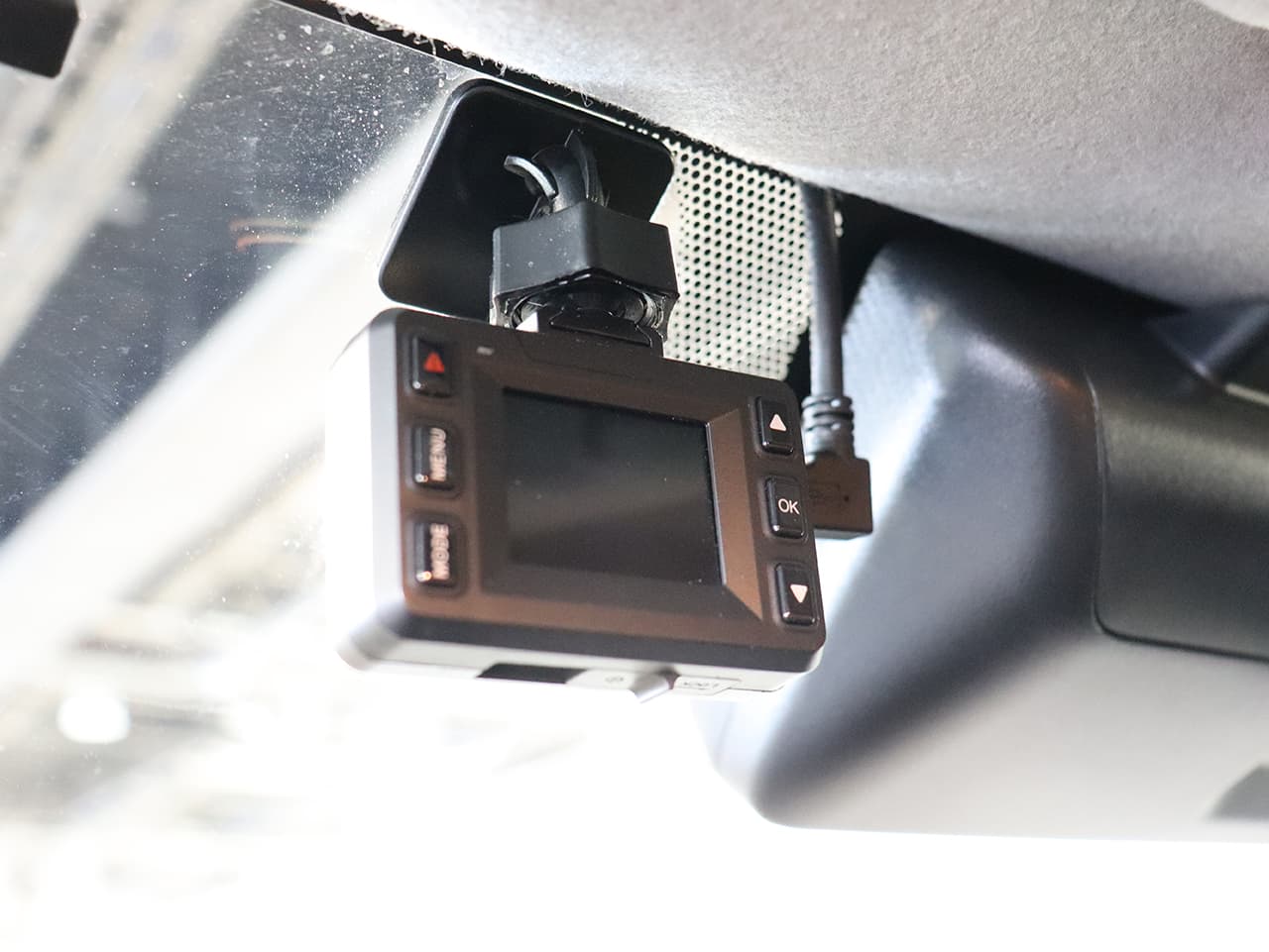 千歳レンタルステーション(北海道)取り扱いレンタルキャンピングカー フォックス Liberta 画像