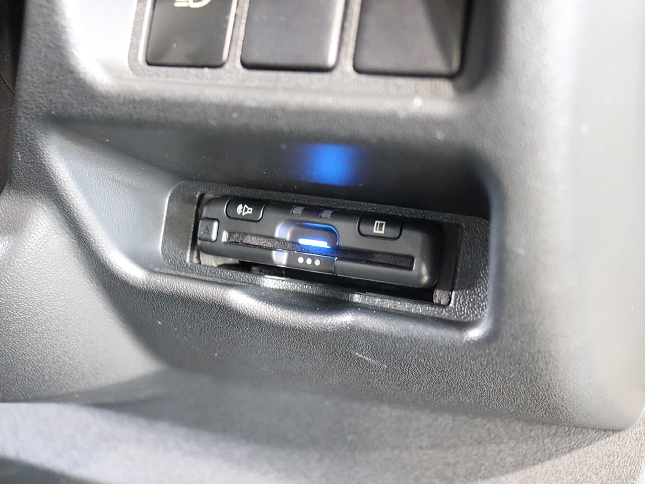 千歳レンタルステーション(北海道)取り扱いレンタルキャンピングカー フォックス Liberta 画像