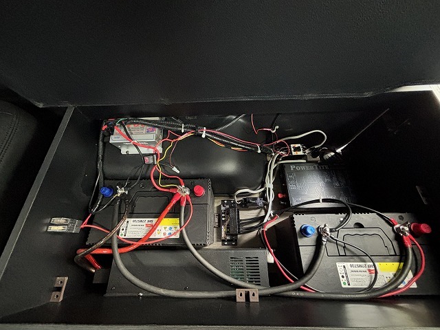 キャンピングカー バンコン ﾊｲｴｰｽ ﾃﾞﾙﾀﾘﾝｸ ﾀﾞﾌﾞｽﾀｰ