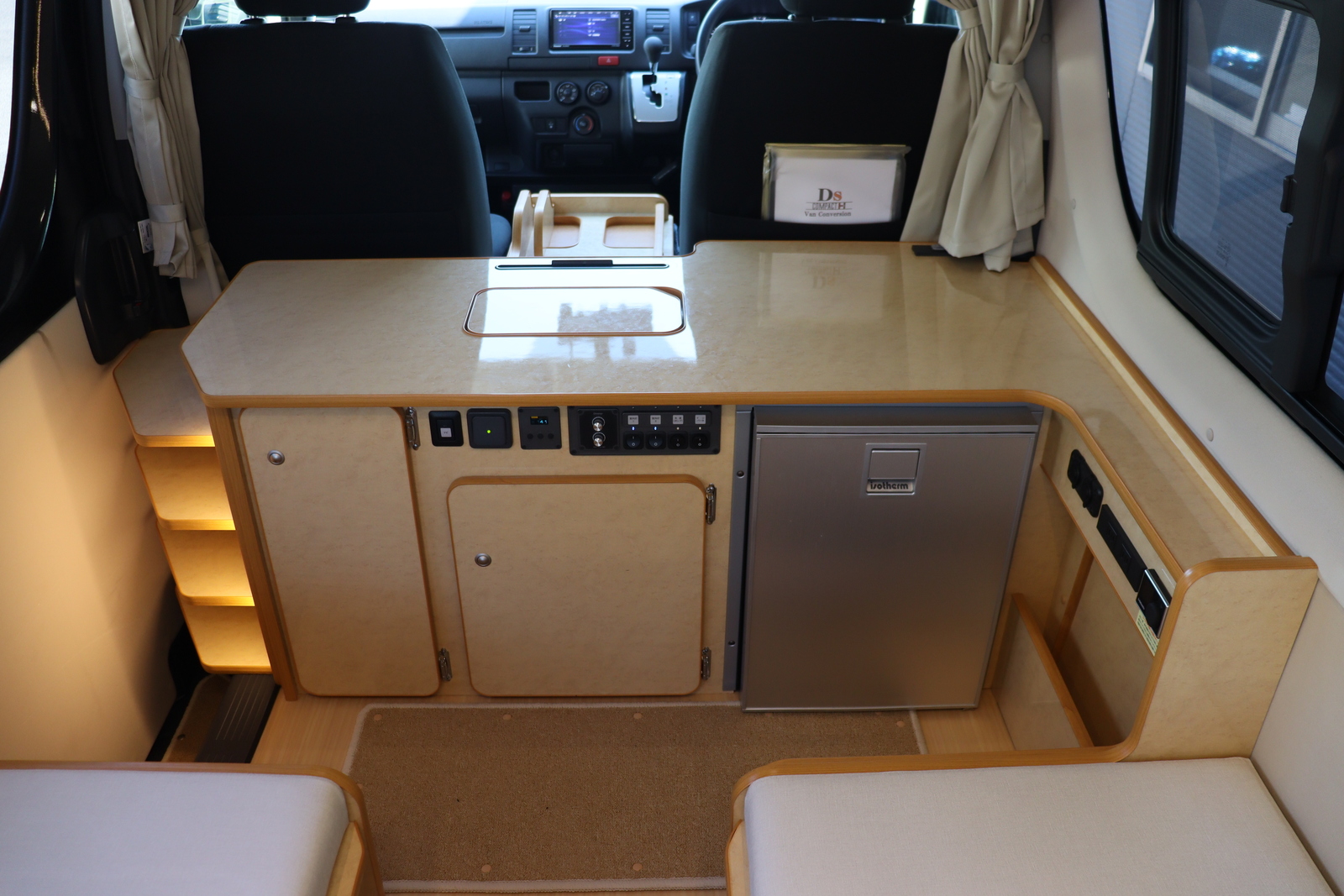 キャンピングカー バンコン ﾊｲｴｰｽ FOCS DSｺﾝﾊﾟｸﾄ