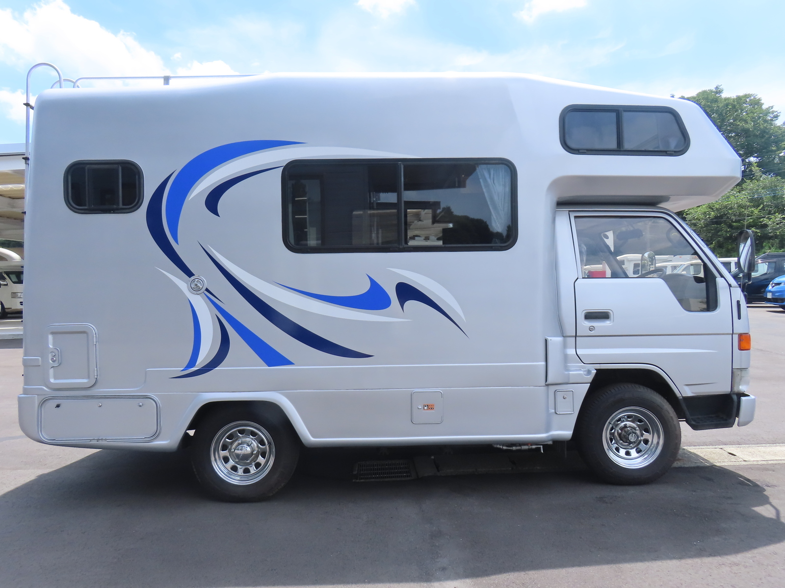 キャンピングカー キャブコン ｶﾑﾛｰﾄﾞ RVﾗﾝﾄﾞ ﾗﾝﾄﾞｽﾋﾟﾘｯﾄ 4WD