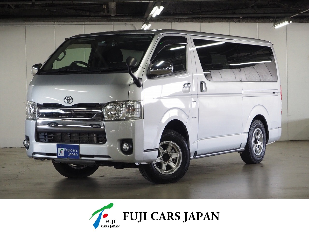 キャンピングカー バンコン ハイエースニーズBOXベッドキット4WD　FFヒーター