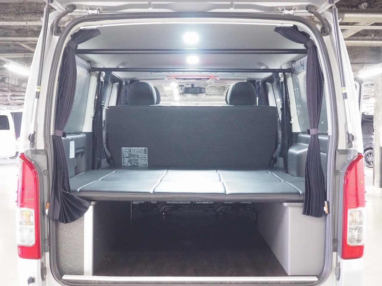 キャンピングカー バンコン ﾊｲｴｰｽﾆｰｽﾞBOXﾍﾞｯﾄﾞｷｯﾄ4WD　FFﾋｰﾀｰ