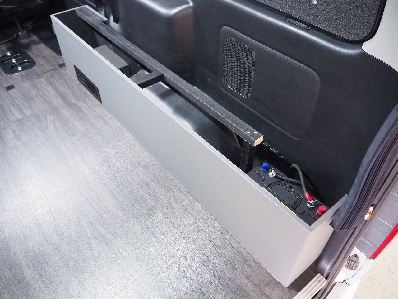 キャンピングカー バンコン ﾊｲｴｰｽﾆｰｽﾞBOXﾍﾞｯﾄﾞｷｯﾄ4WD　FFﾋｰﾀｰ