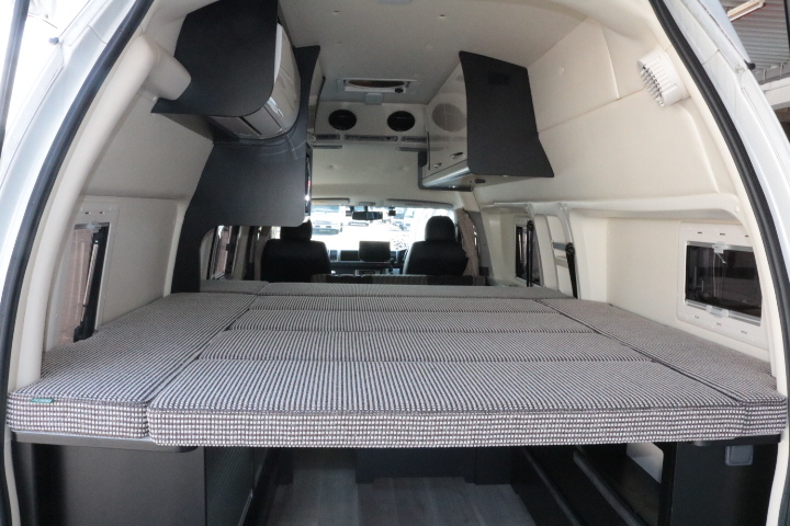 キャンピングカー バンコン ﾊｲｴｰｽ ﾄｲﾌｧｸﾄﾘｰ ﾊﾞｰﾃﾞﾝｱﾙﾀﾓｰﾀﾞ　