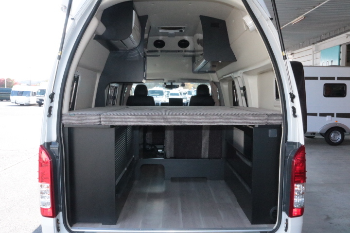 キャンピングカー バンコン ﾊｲｴｰｽ ﾄｲﾌｧｸﾄﾘｰ ﾊﾞｰﾃﾞﾝｱﾙﾀﾓｰﾀﾞ　