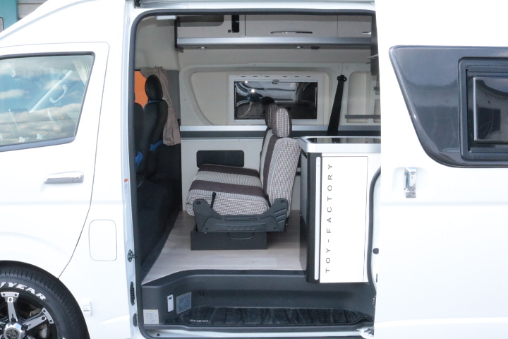 キャンピングカー バンコン ﾊｲｴｰｽ ﾄｲﾌｧｸﾄﾘｰ ﾊﾞｰﾃﾞﾝｱﾙﾀﾓｰﾀﾞ　