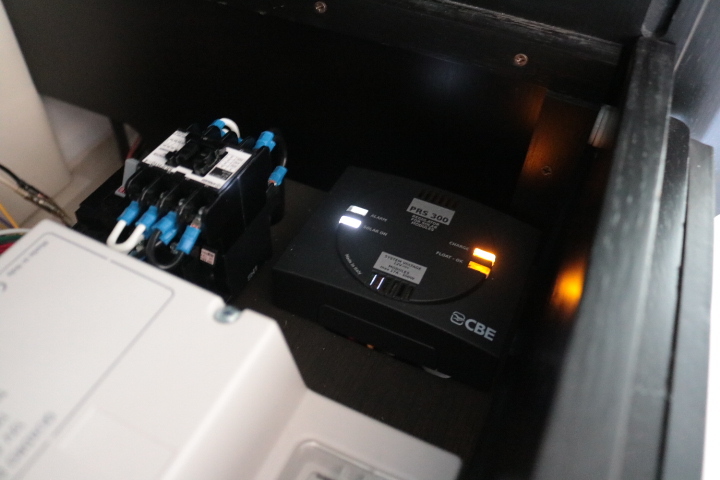 キャンピングカー バンコン ﾊｲｴｰｽ ﾄｲﾌｧｸﾄﾘｰ ﾊﾞｰﾃﾞﾝｱﾙﾀﾓｰﾀﾞ　