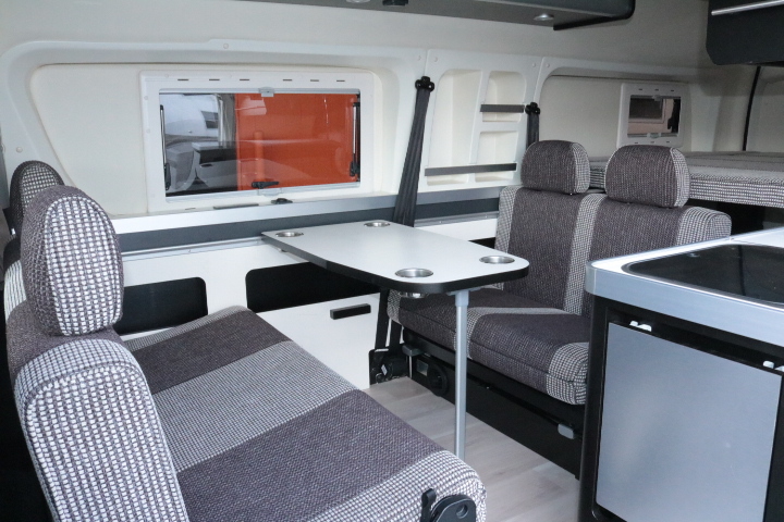 キャンピングカー バンコン ﾊｲｴｰｽ ﾄｲﾌｧｸﾄﾘｰ ﾊﾞｰﾃﾞﾝｱﾙﾀﾓｰﾀﾞ　