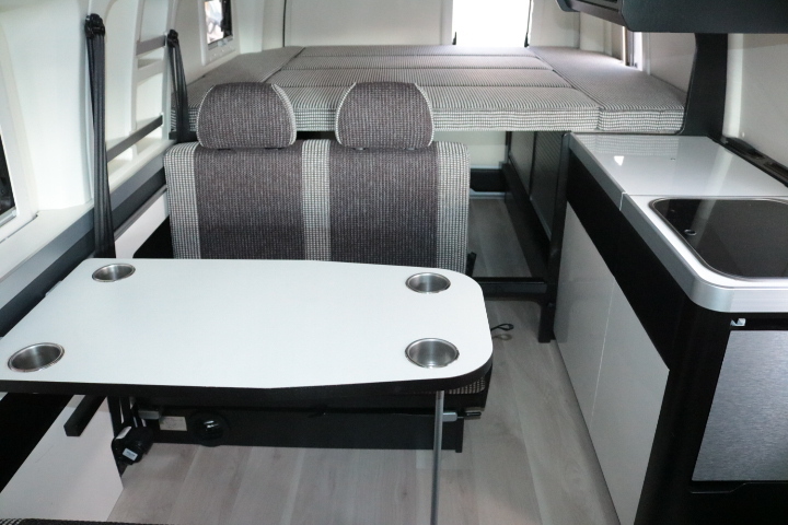 キャンピングカー バンコン ﾊｲｴｰｽ ﾄｲﾌｧｸﾄﾘｰ ﾊﾞｰﾃﾞﾝｱﾙﾀﾓｰﾀﾞ　