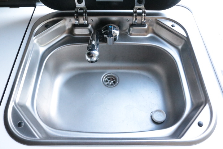 キャンピングカー バンコン ﾊｲｴｰｽ ﾄｲﾌｧｸﾄﾘｰ ﾊﾞｰﾃﾞﾝｱﾙﾀﾓｰﾀﾞ　