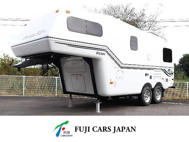 キャンピングカー トレーラー フィフストレーラー エスケープ 5.0TA ルーフAC