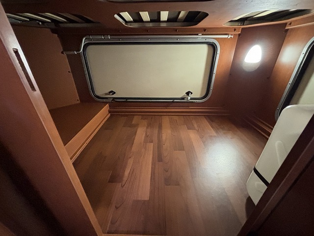 キャンピングカー キャブコン ｶﾑﾛｰﾄﾞ ﾅｯﾂRV ｸﾚｱ5.3Xｴﾎﾞﾘｭｰｼｮﾝ