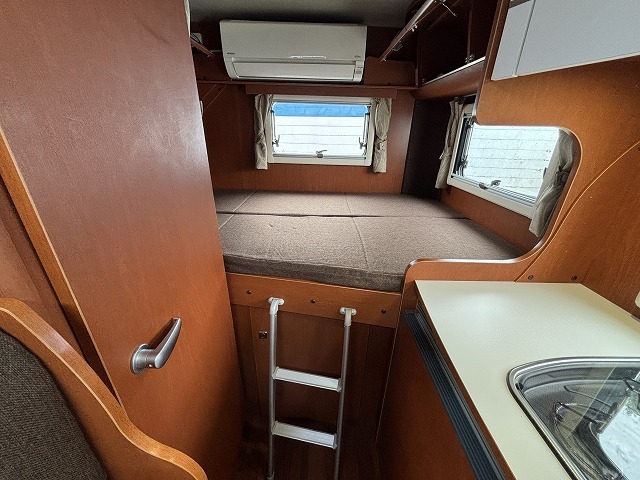 キャンピングカー キャブコン ｶﾑﾛｰﾄﾞ ﾅｯﾂRV ｸﾚｱ5.3Xｴﾎﾞﾘｭｰｼｮﾝ