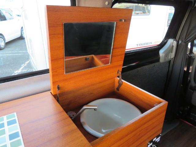 キャンピングカー バンコン NV200ﾊﾞﾈｯﾄ ｽﾃｰｼﾞ21ﾘｿﾞｰﾄﾃﾞｭｵﾕｰﾛ