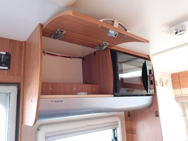 キャンピングカー キャブコン ﾃﾞｭｶﾄ ｱﾄﾞﾘｱ ｺﾝﾊﾟｸﾄSP 発電機 AC