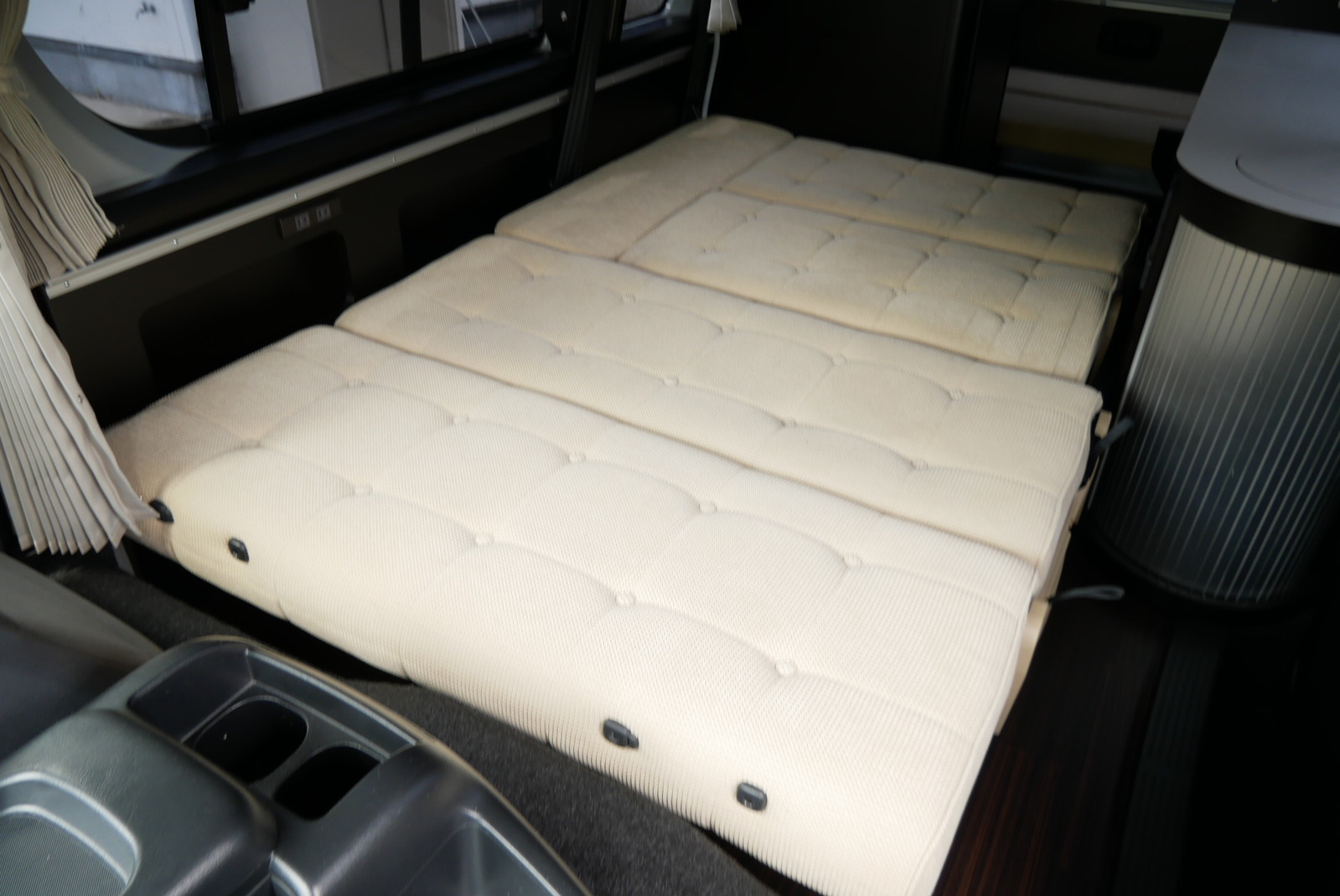 キャンピングカー バンコン ﾊｲｴｰｽ ﾄｲﾌｧｸﾄﾘｰ GT　12Vｸｰﾗｰ