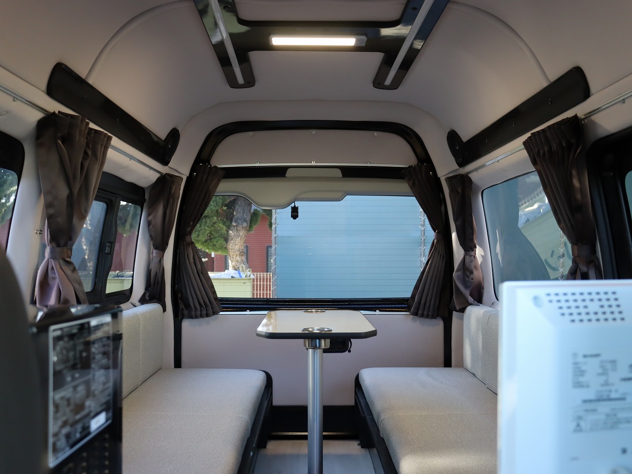 キャンピングカー バンコン ﾊｲｴｰｽ FOCS DSｺﾝﾊﾟｸﾄ 4WDDT