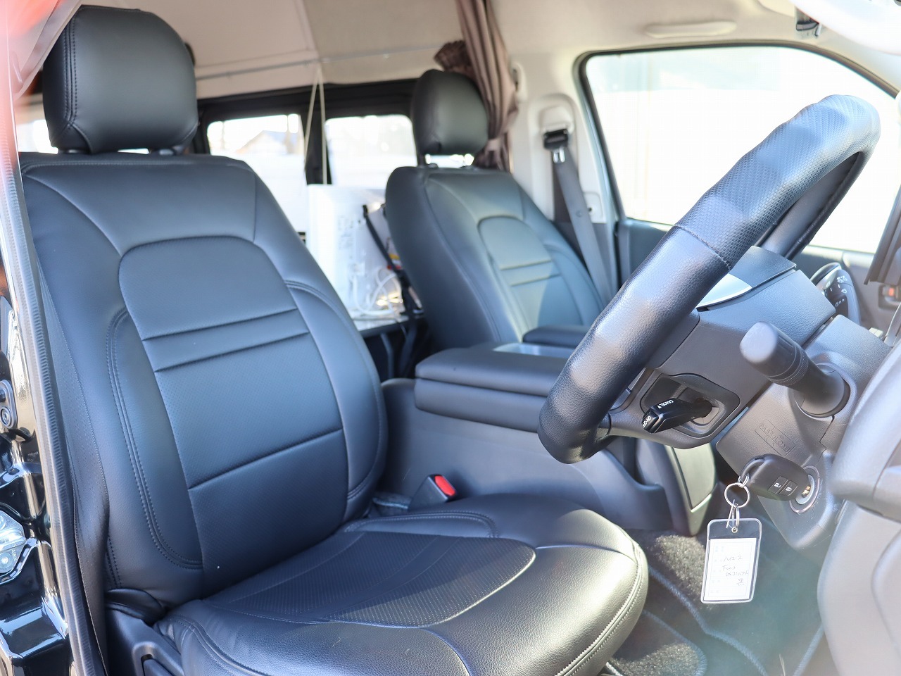 キャンピングカー バンコン ﾊｲｴｰｽ FOCS DSｺﾝﾊﾟｸﾄ 4WDDT