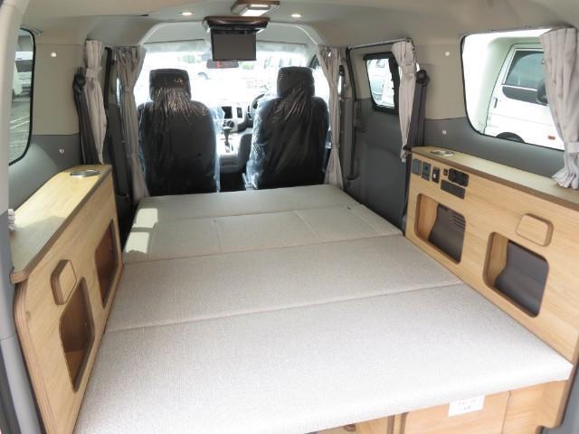 キャンピングカー バンコン NV200ﾊﾞﾈｯﾄ FOCS Luz ﾙｿ  登録済未使用