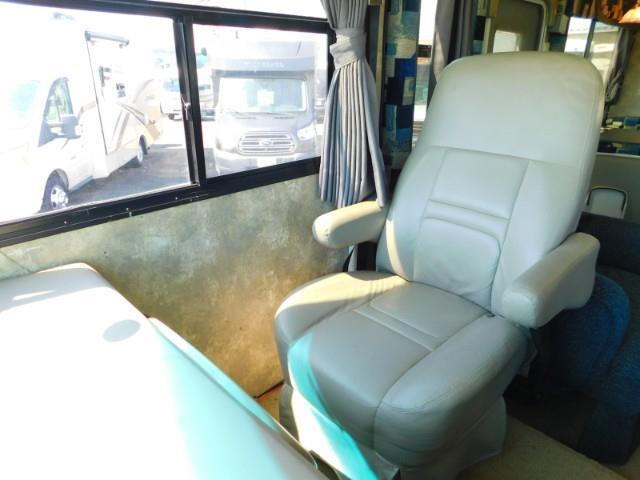 キャンピングカー バスコン ﾌｫｰﾄﾞF53 ｺｰﾁﾒﾝ ﾐﾗﾀﾞMH300QB