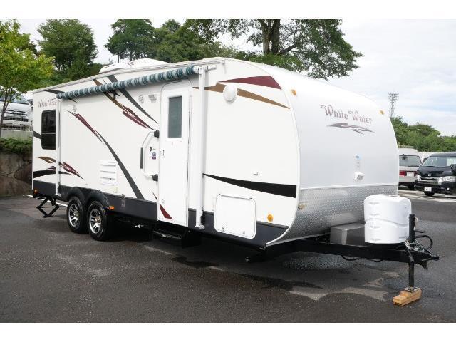 キャンピングカー トレーラー ﾘﾊﾞｰｻｲﾄﾞRV ﾄｲﾎｰﾗｰ826 要けん引免許