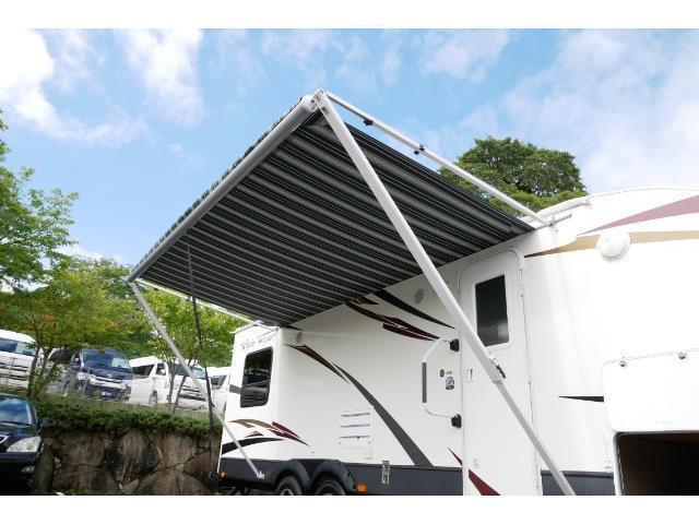 キャンピングカー トレーラー ﾘﾊﾞｰｻｲﾄﾞRV ﾄｲﾎｰﾗｰ826 要けん引免許