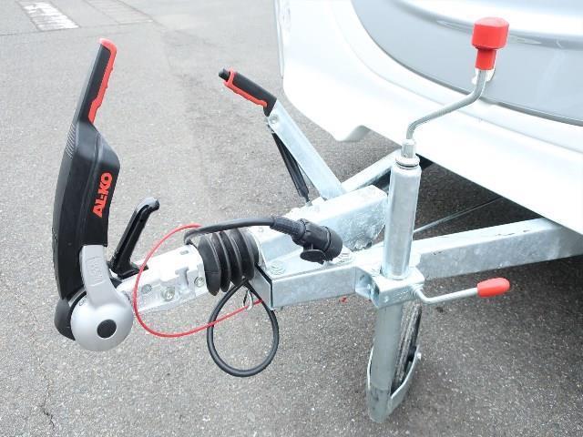 キャンピングカー トレーラー ｴｰｽｷｬﾗﾊﾞﾝｽﾞ ｴｰｽﾜﾝ330ﾙｰﾑ 新車 即納