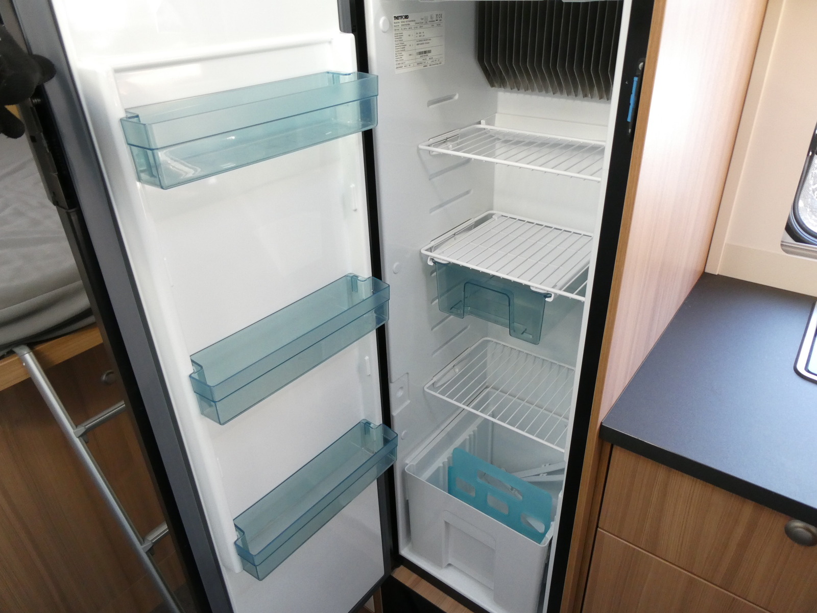 キャンピングカー キャブコン ｻﾝﾘﾋﾞﾝｸﾞ S70SP　6速AT　家庭用ｴｱｺﾝ