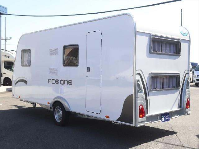 キャンピングカー トレーラー ｴｰｽｷｬﾗﾊﾞﾝ ｴｰｽﾜﾝ510CDL展示車 要牽引免許