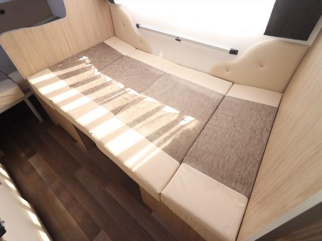 キャンピングカー トレーラー ｴｰｽｷｬﾗﾊﾞﾝ ｴｰｽﾜﾝ510CDL展示車 要牽引免許