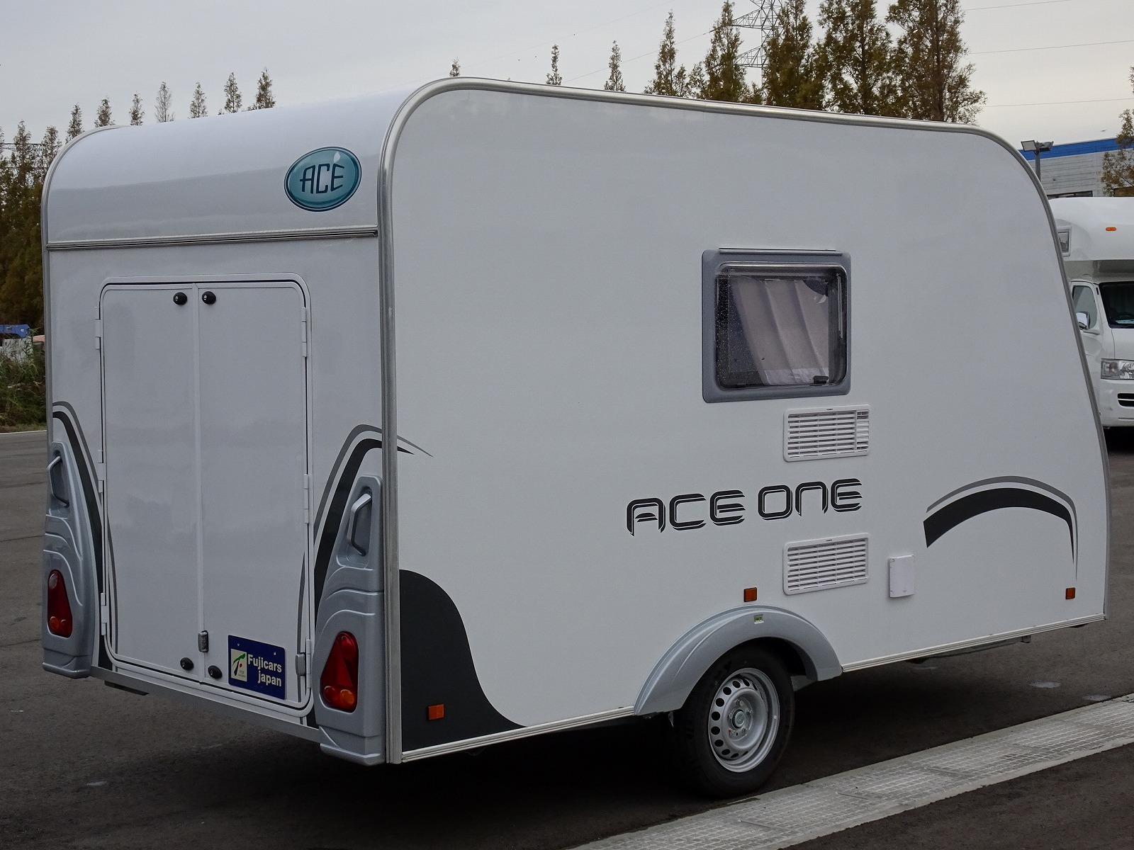 キャンピングカー トレーラー ｴｰｽﾜﾝ330ﾙｰﾑ 登録済未使用車 家庭用ｴｱｺﾝ