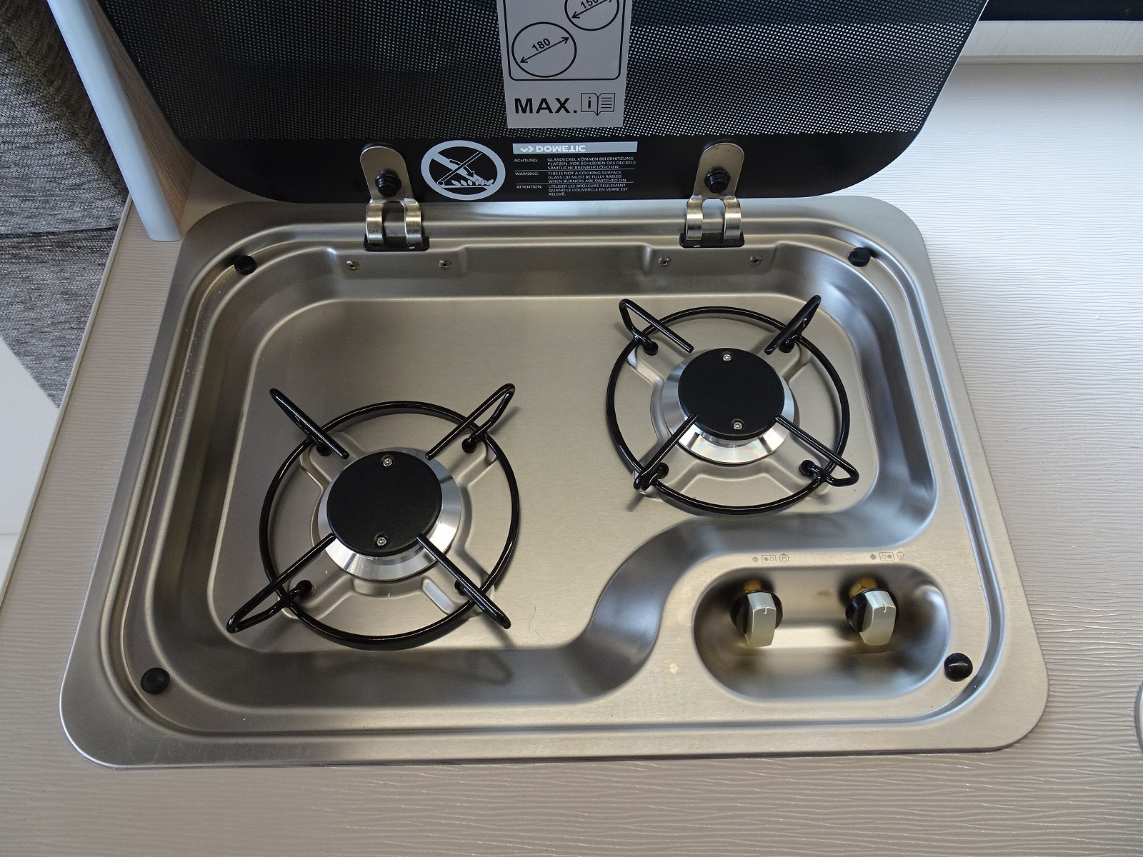 キャンピングカー トレーラー ｴｰｽﾜﾝ330ﾙｰﾑ 登録済未使用車 家庭用ｴｱｺﾝ