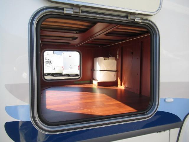 キャンピングカー キャブコン ｶﾑﾛｰﾄﾞ ﾅｯﾂRVｸﾚｿﾝﾎﾞﾔｰｼﾞｭ FFﾋｰﾀｰ
