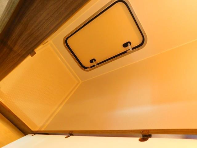 キャンピングカー キャブコン ｶﾑﾛｰﾄﾞ 東和 ｳﾞｫｰﾝR2B FFﾋｰﾀｰ